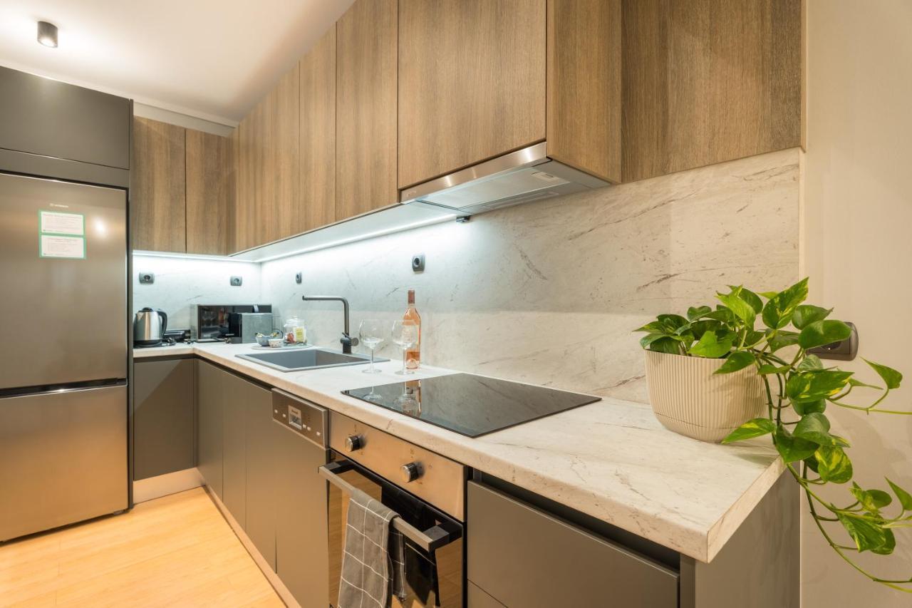 Urban Suites- Helexpo เทสซาโลนิกิ ภายนอก รูปภาพ